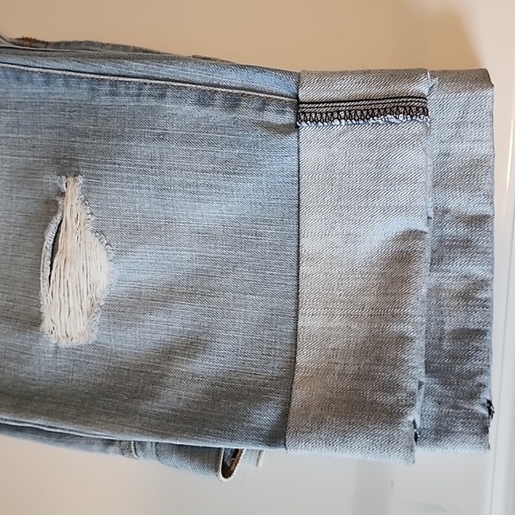 Angry Rabit brand Cuffed  Capris - Picture 4 of 4